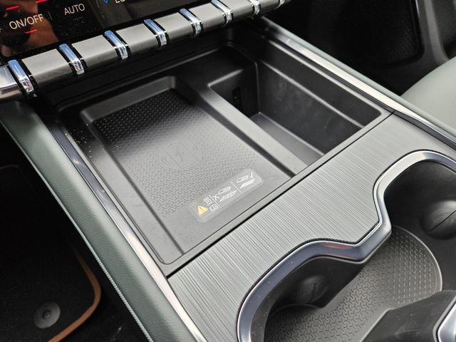 2026 GMC Acadia AT4 - Photo 28
