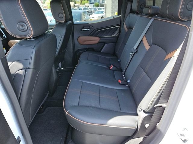 2026 GMC Canyon AT4 - Photo 18
