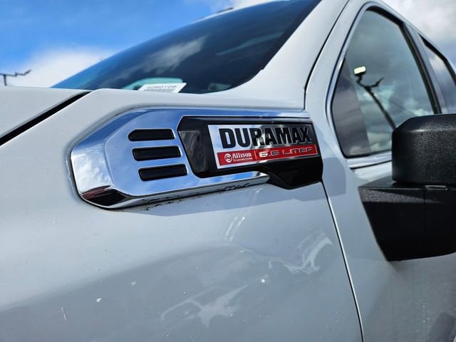 2026 GMC Sierra 3500HD Denali - Photo 9