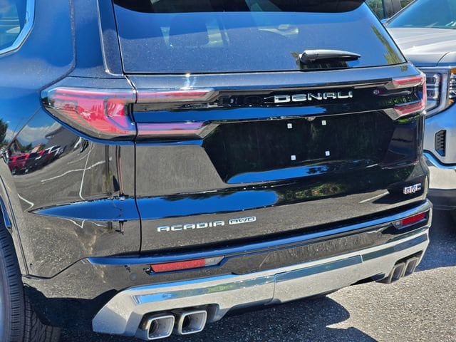 2026 GMC Acadia Denali - Photo 9