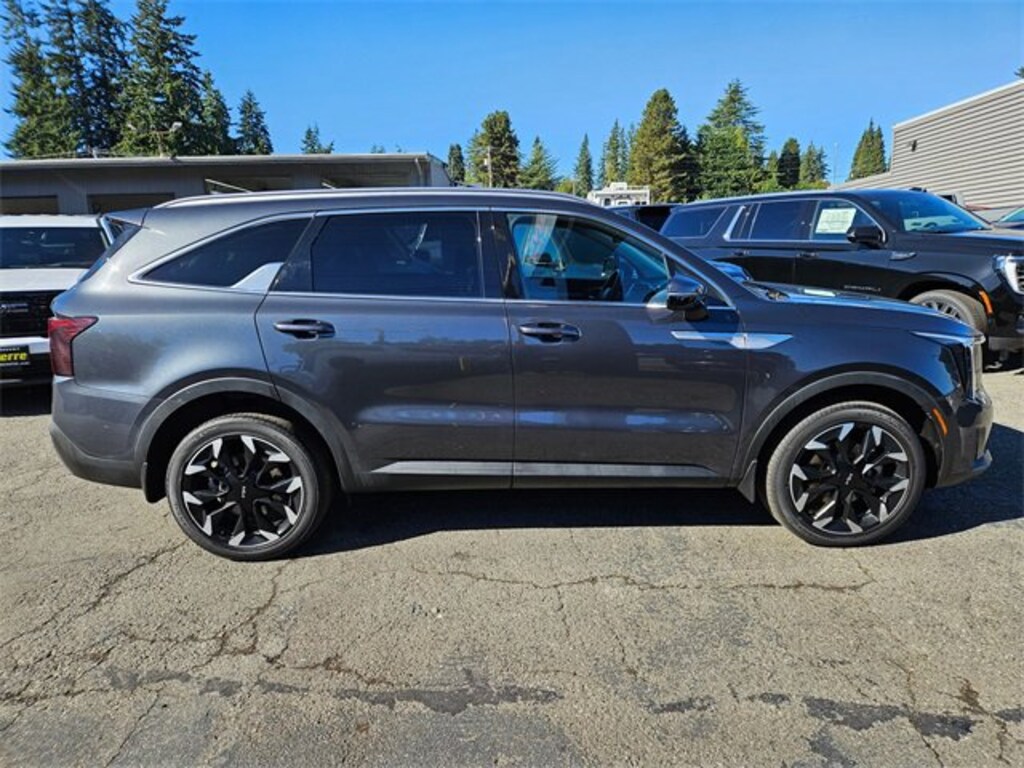 Used 2024 Kia Sorento X-Line EX