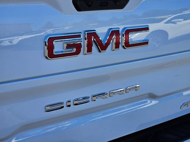 2026 GMC Sierra 1500 AT4 - Photo 13