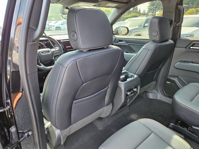 2026 GMC Acadia AT4 - Photo 17
