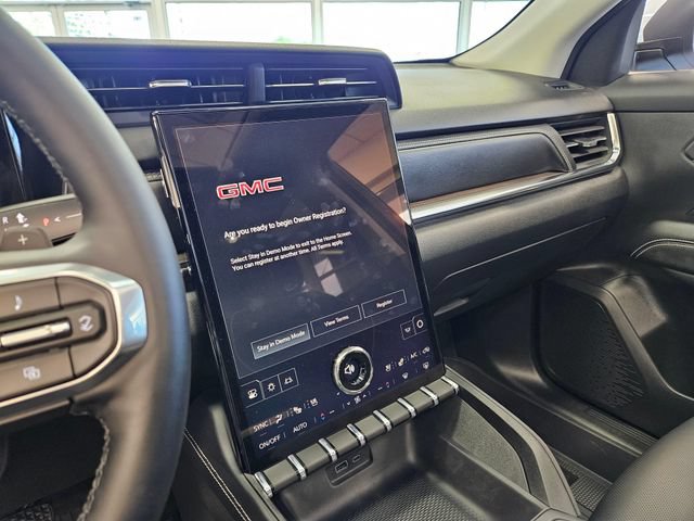 2026 GMC Terrain Denali - Photo 25