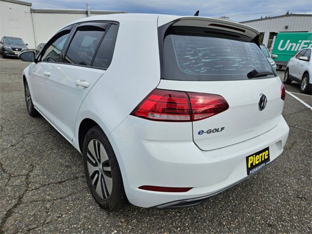Used 2017 Volkswagen e-Golf SE