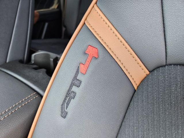 2026 GMC Canyon AT4 - Photo 24