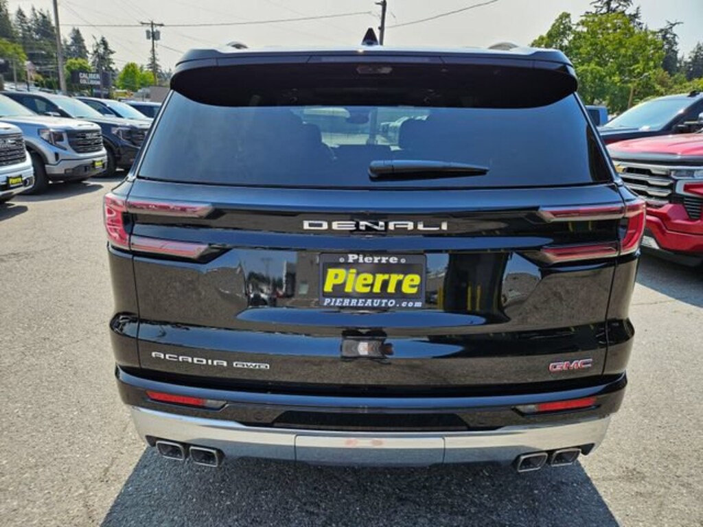 New 2026 GMC Acadia Denali SUV