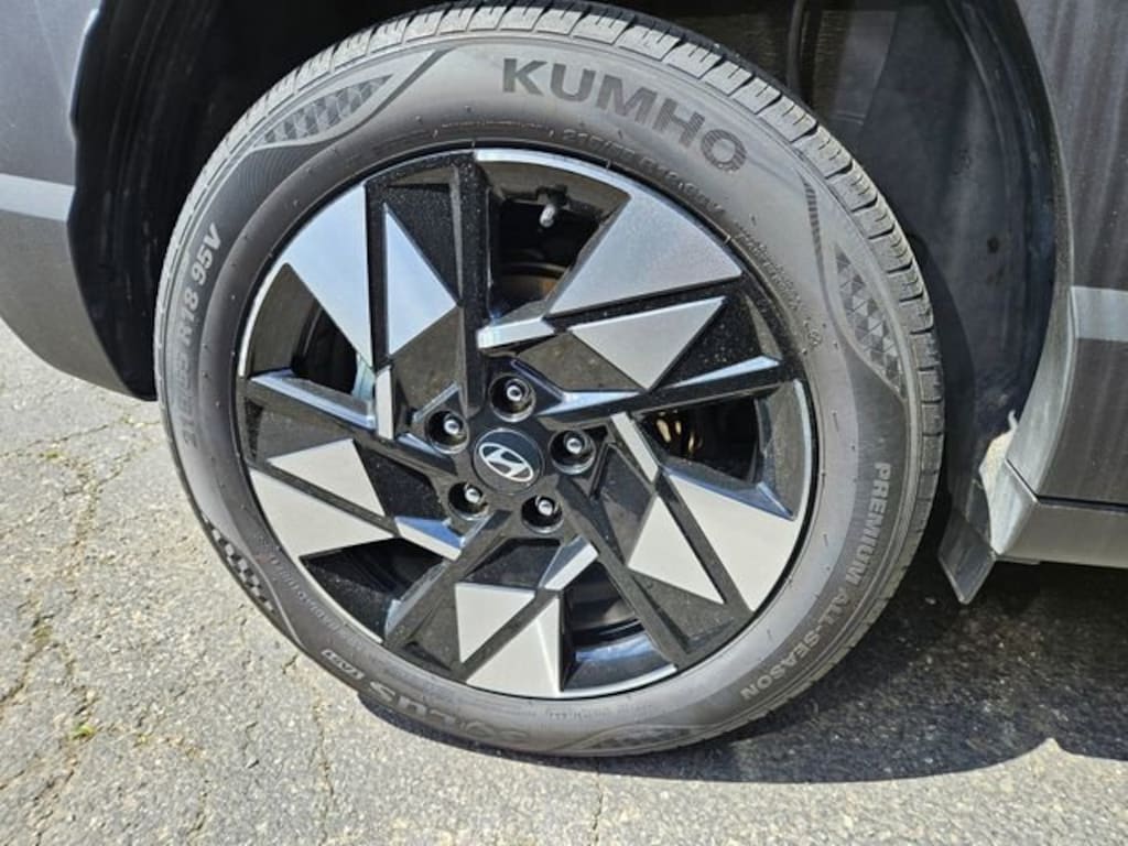 Used 2024 Hyundai Kona SEL