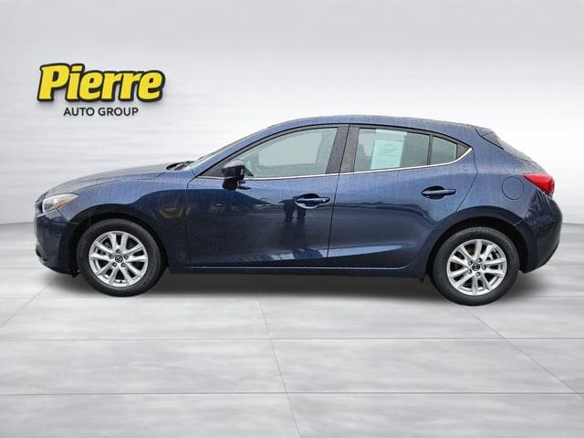 Used 2016 Mazda MAZDA3 i Touring with VIN 3MZBM1L75GM261818 for sale in Everett, WA