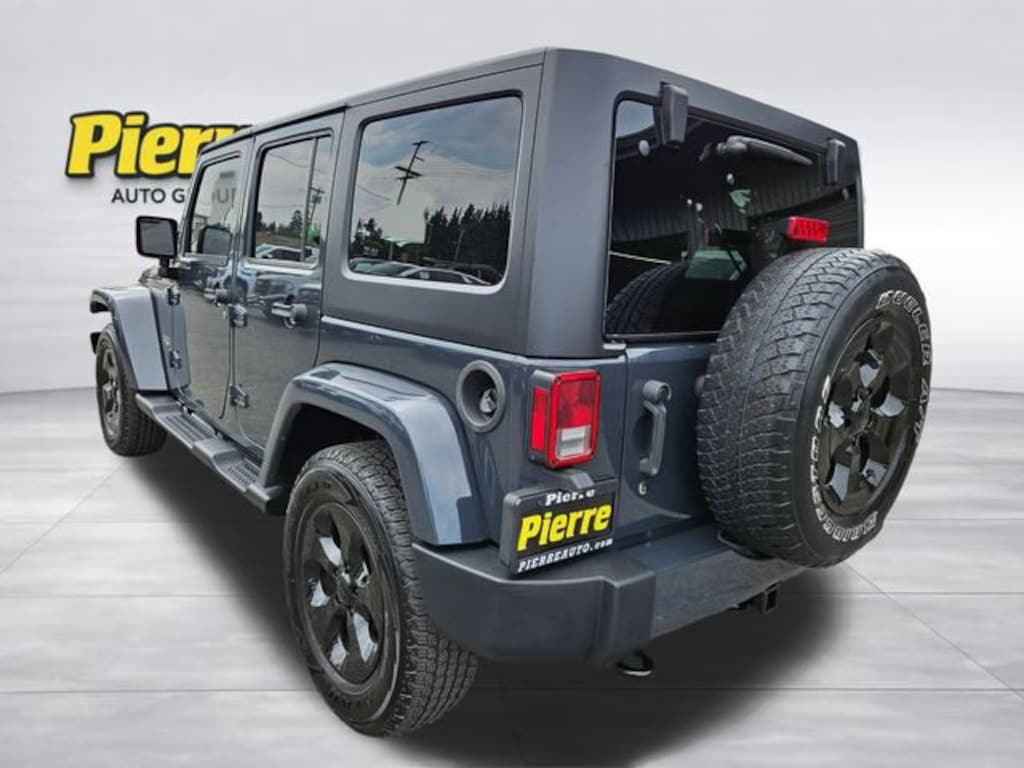 Used 2016 Jeep Wrangler Unlimited Sahara 4x4