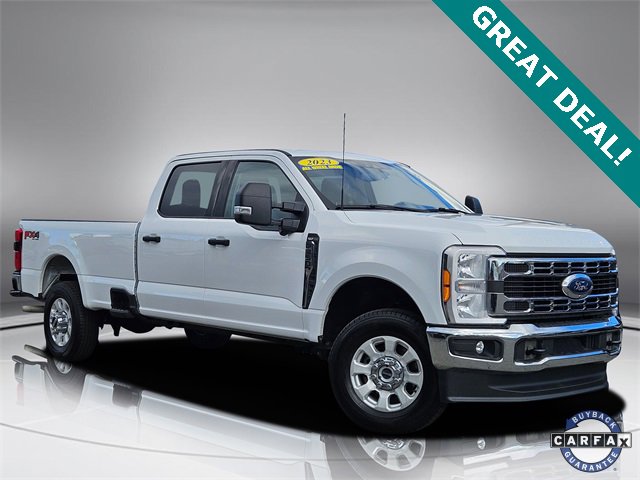 2023 Ford F-350 Super Duty XLT's photo