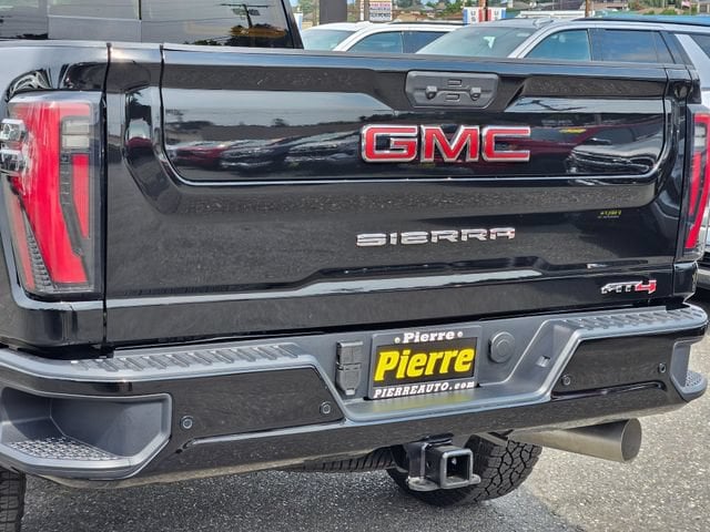 2026 GMC Sierra 2500HD AT4 - Photo 11