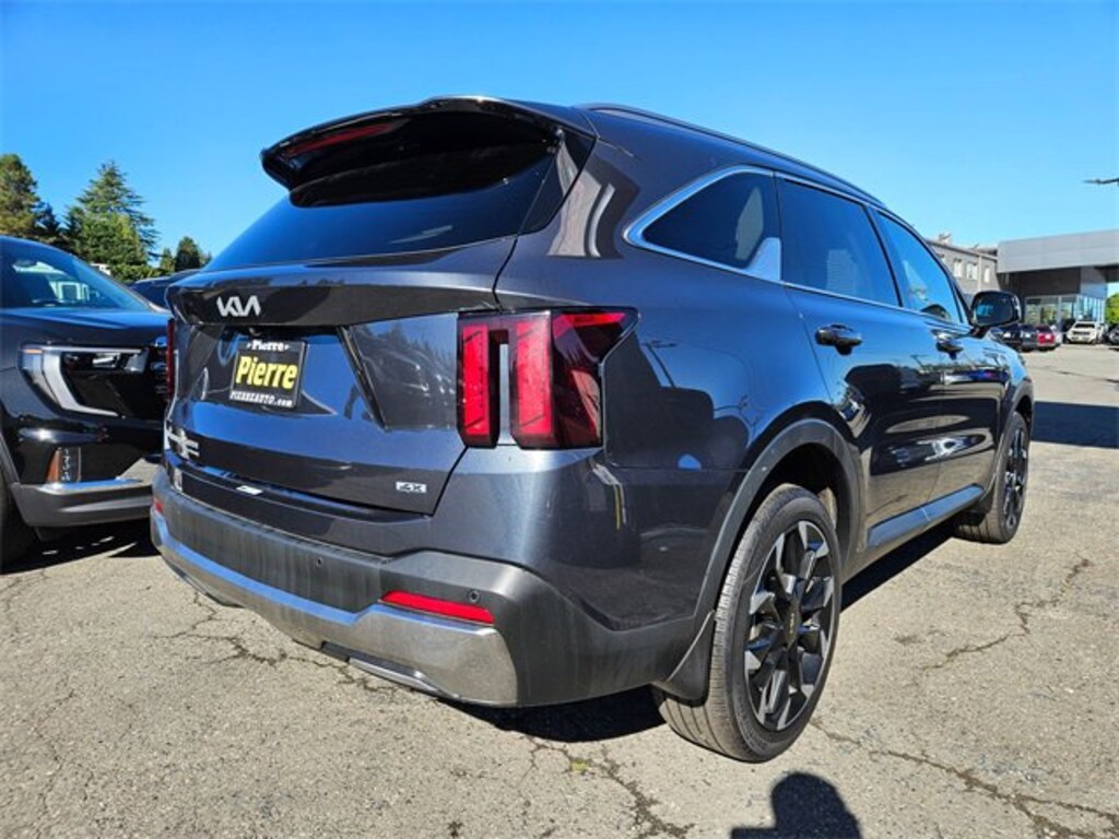 Used 2024 Kia Sorento X-Line EX