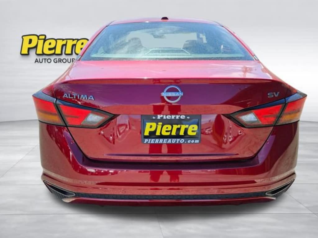 Used 2024 Nissan Altima 2.5 SV