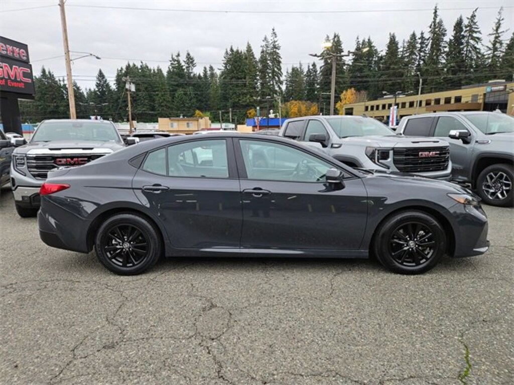 Used 2025 Toyota Camry LE