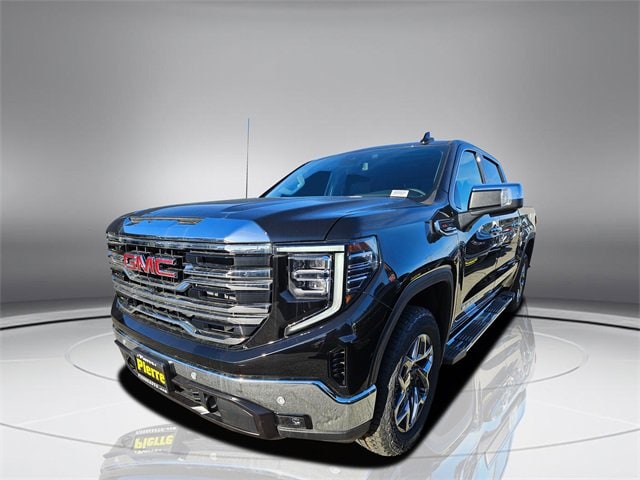 2025 GMC Sierra 1500 SLT's photo