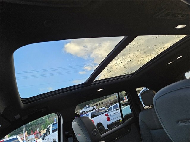 2026 GMC Acadia AT4 - Photo 23