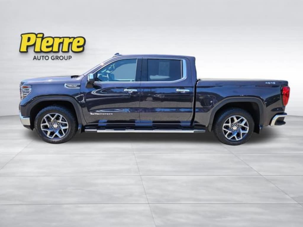 Used 2022 GMC Sierra 1500 SLT Truck