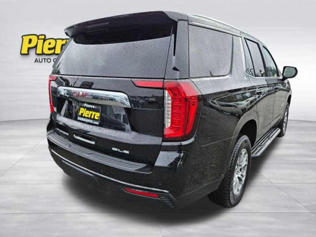 Used 2024 GMC Yukon SLE SUV