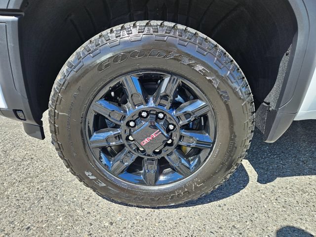 2026 GMC Sierra 2500HD AT4 - Photo 9