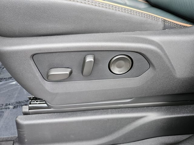 2026 GMC Yukon AT4 - Photo 30