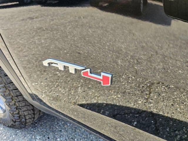 2026 GMC Acadia AT4 - Photo 10