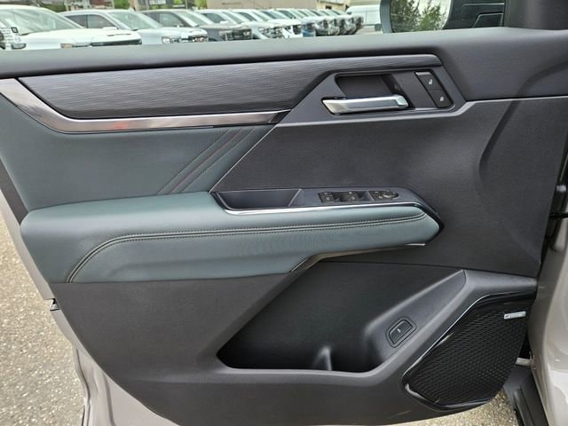 2026 GMC Acadia AT4 - Photo 22