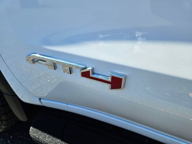 2026 GMC Sierra 1500 AT4 - Photo 11