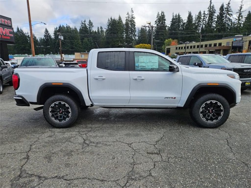 New 2026 GMC Canyon AT4 Truck