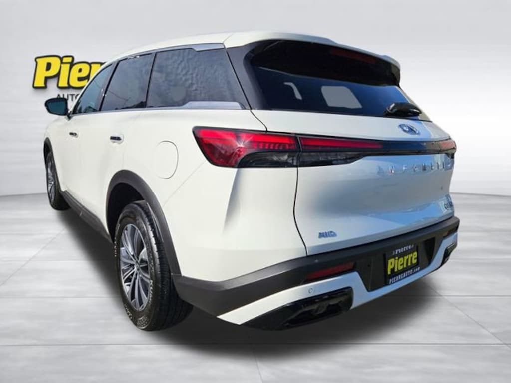 Used 2024 INFINITI QX60 Pure