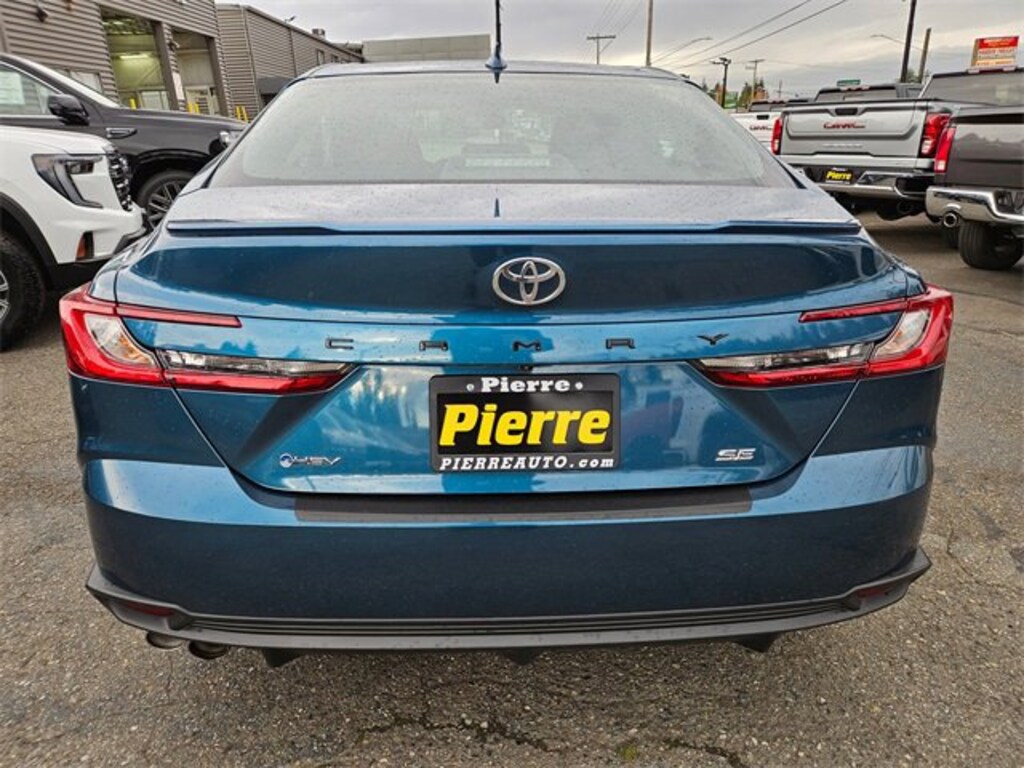 Used 2025 Toyota Camry LE