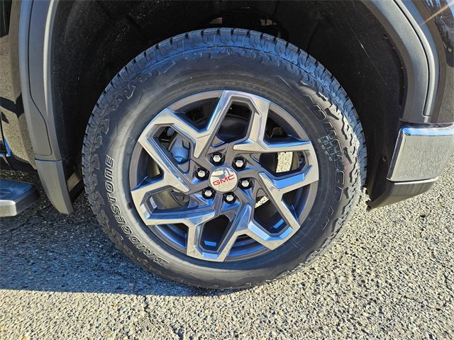 2025 GMC Sierra 1500 SLT - Photo 8