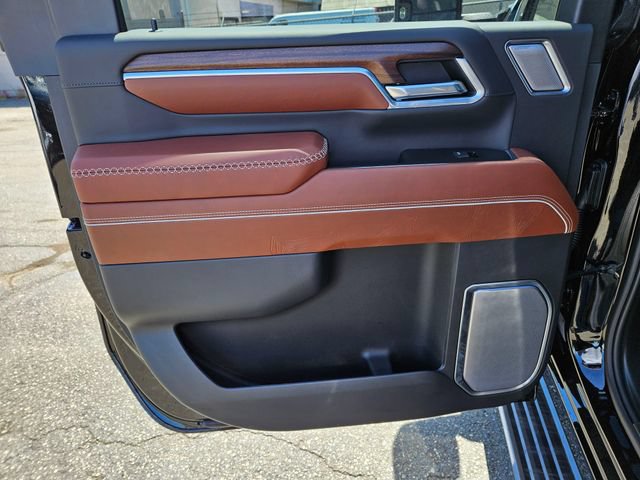 2026 GMC Sierra 3500HD Denali Ultimate - Photo 18