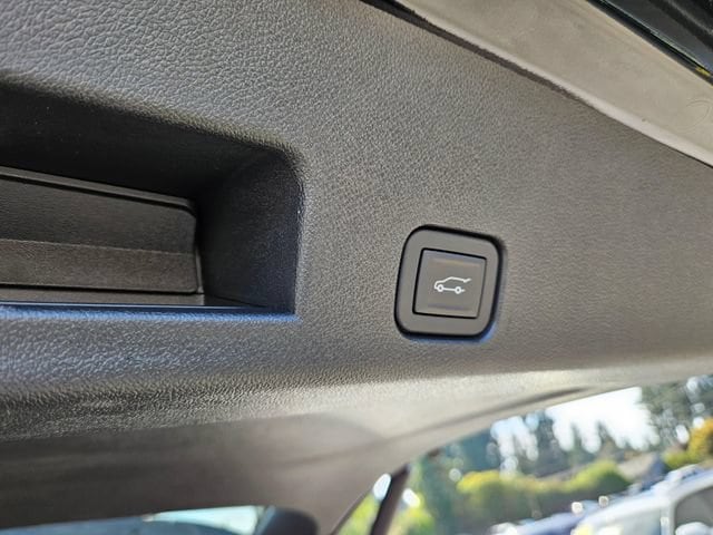 2026 GMC Acadia AT4 - Photo 13