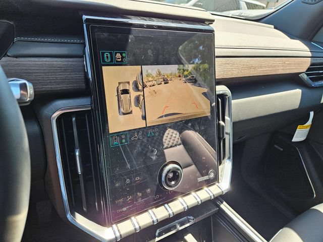 2026 GMC Acadia Denali - Photo 31