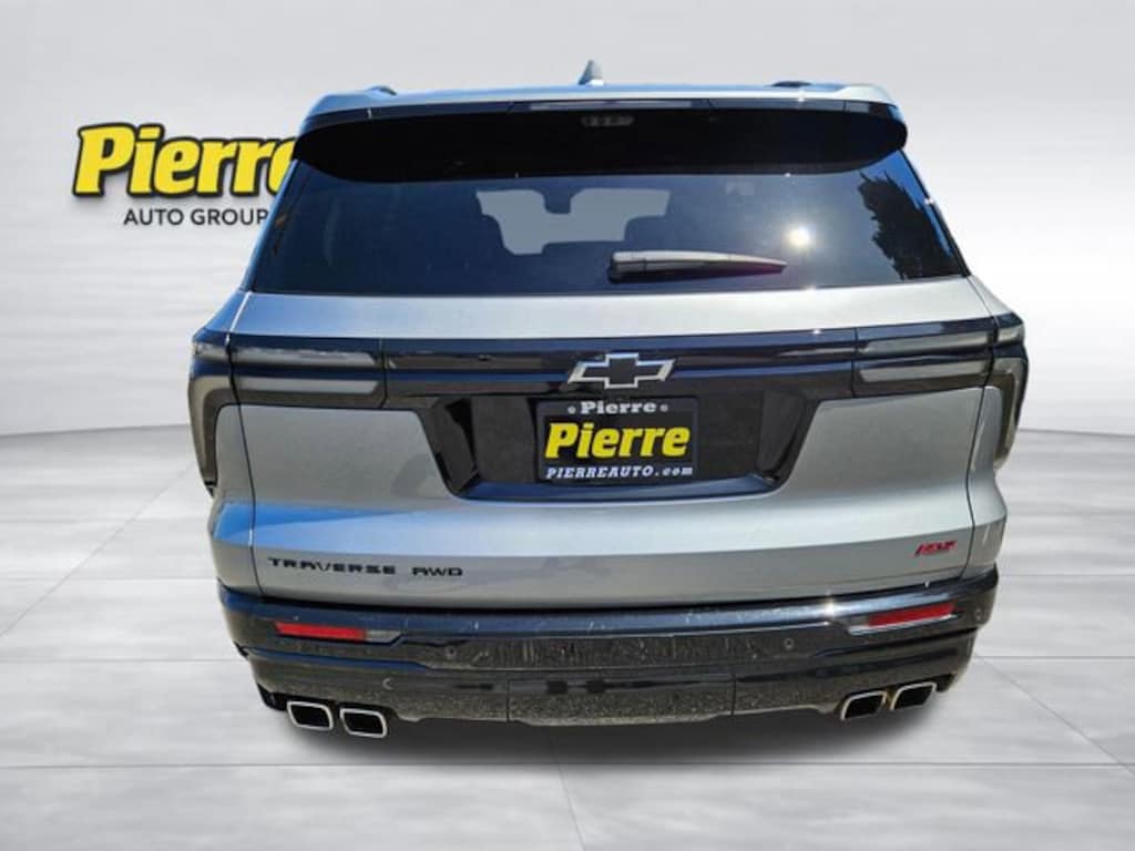 Used 2024 Chevrolet Traverse RS SUV