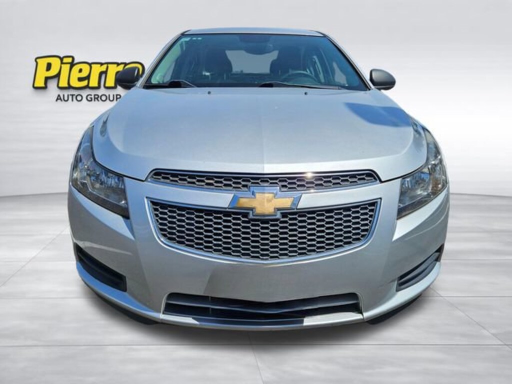 Used 2014 Chevrolet Cruze LS Car