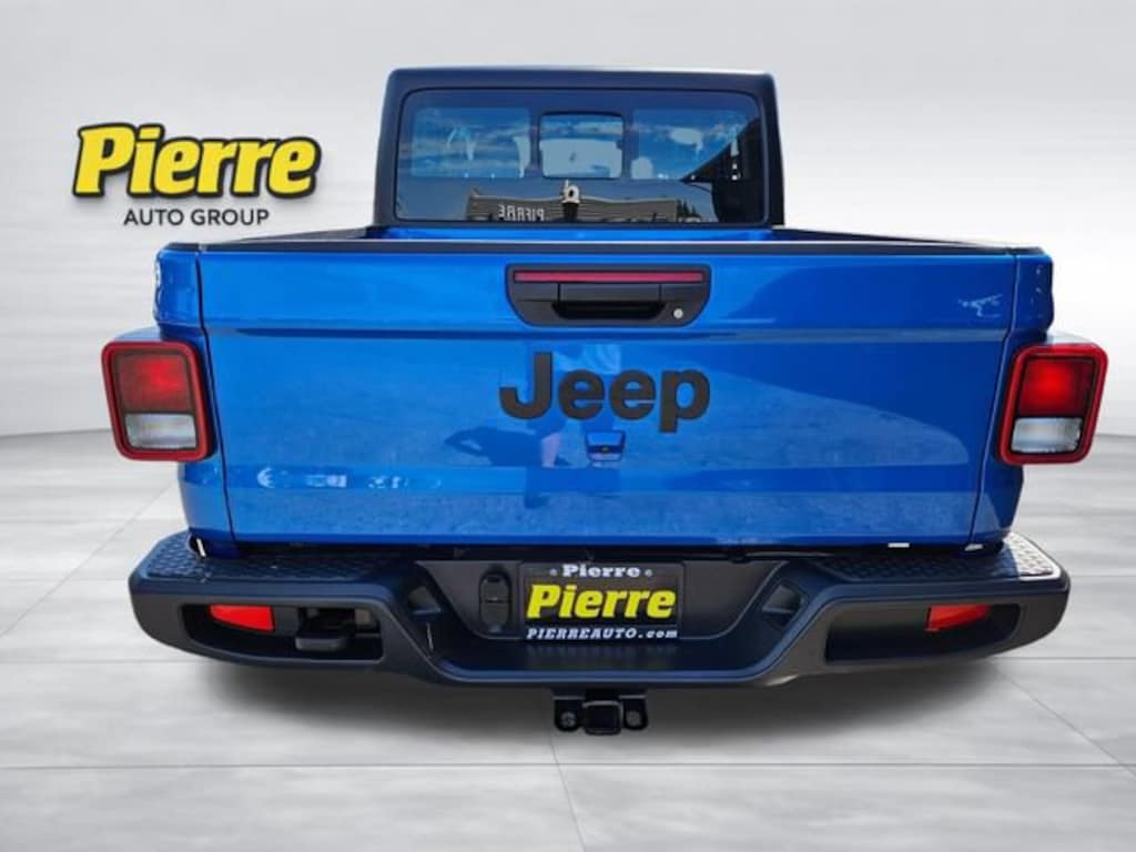 Used 2023 Jeep Gladiator Sport