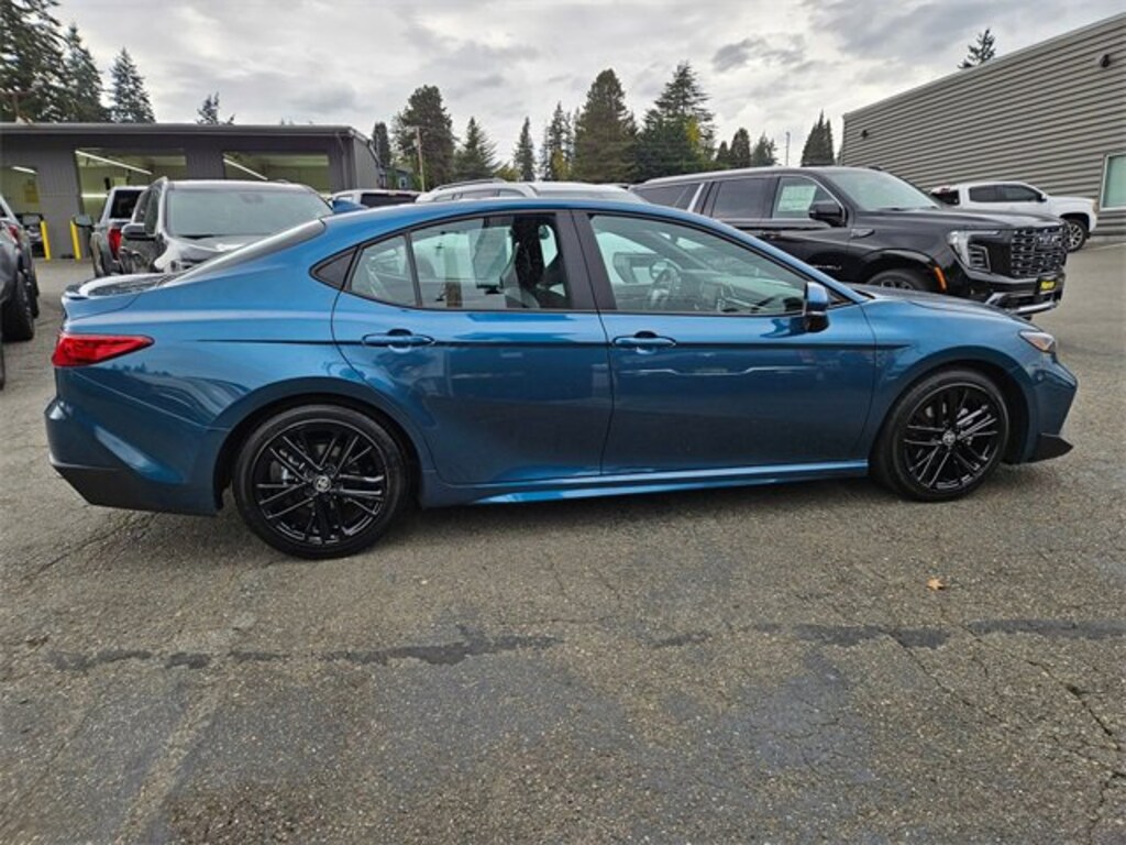 Used 2025 Toyota Camry LE