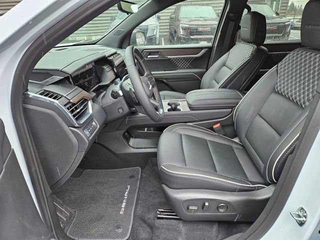 2026 GMC Acadia Denali - Photo 13