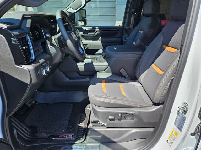 2026 GMC Sierra 2500HD AT4 - Photo 17