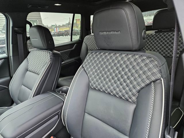 2026 GMC Acadia Denali - Photo 14