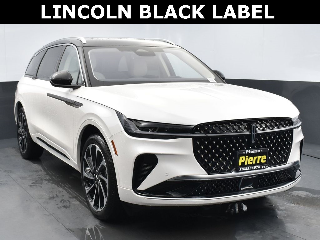 2025 Lincoln Nautilus Black Label's photo