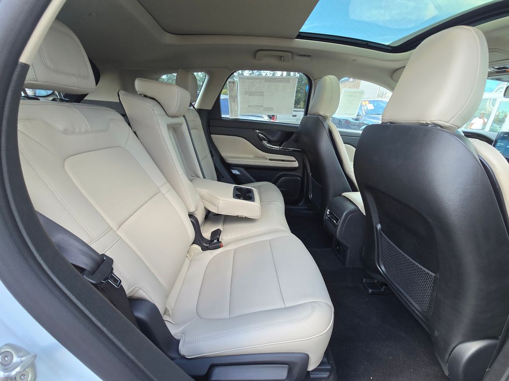 2025 Lincoln Corsair Grand Touring - Photo 12