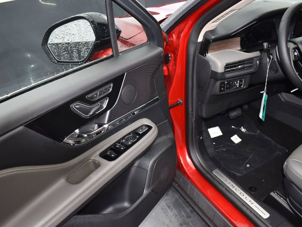 2025 Lincoln Corsair Grand Touring - Photo 9