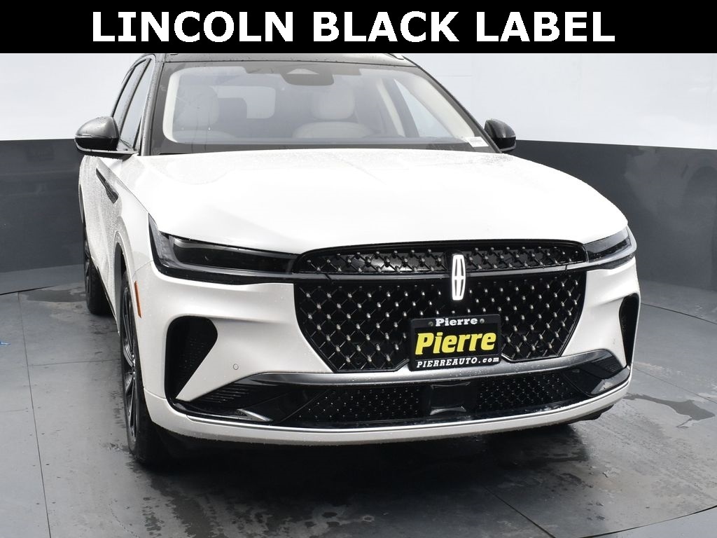 2026 Lincoln Nautilus Black Label's photo