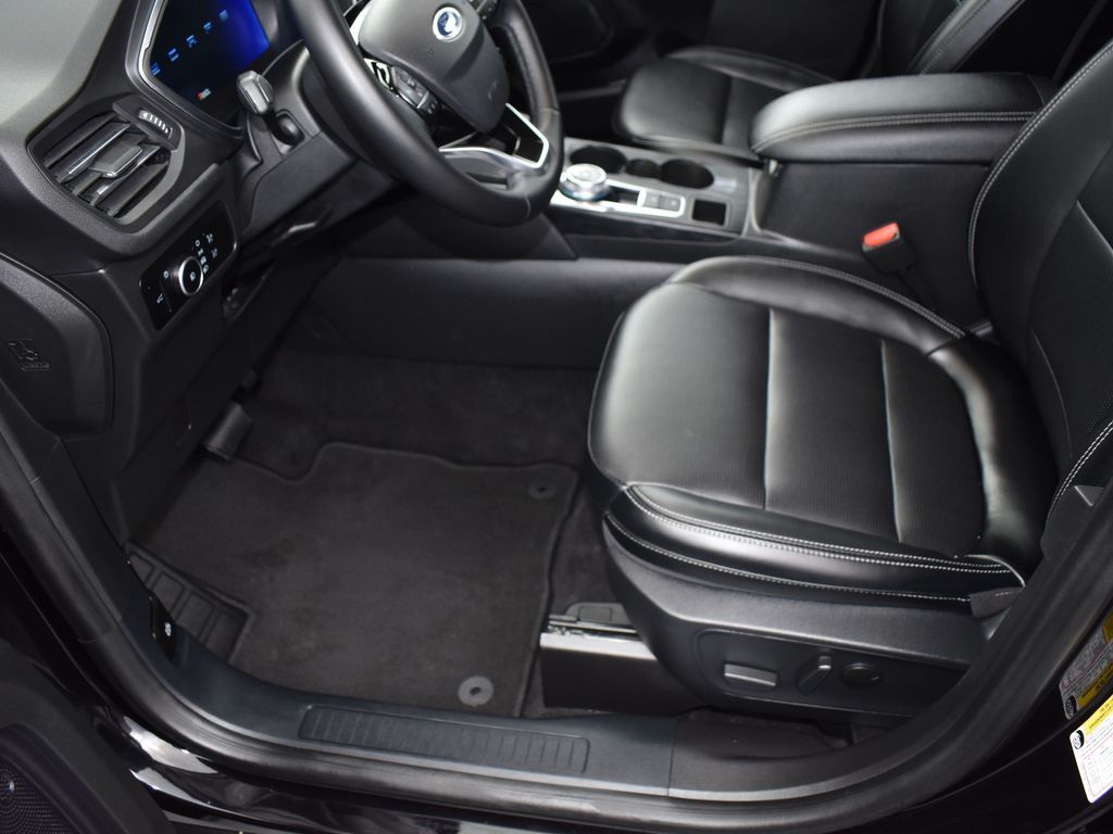 2024 Ford Escape Platinum - Photo 12