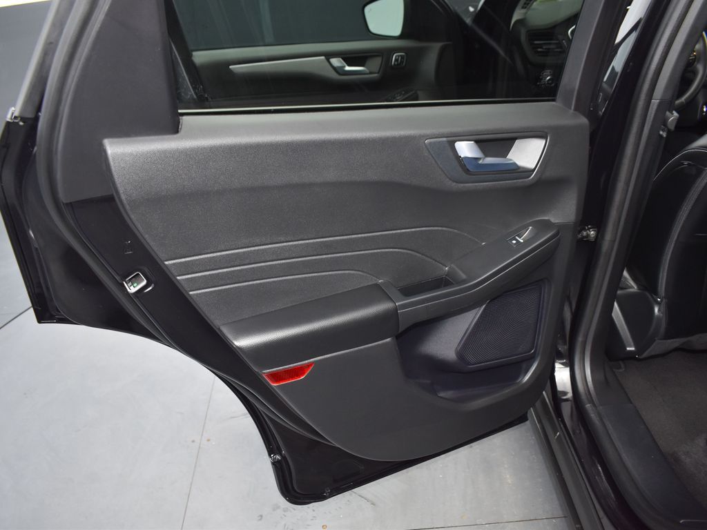 2024 Ford Escape Platinum - Photo 18