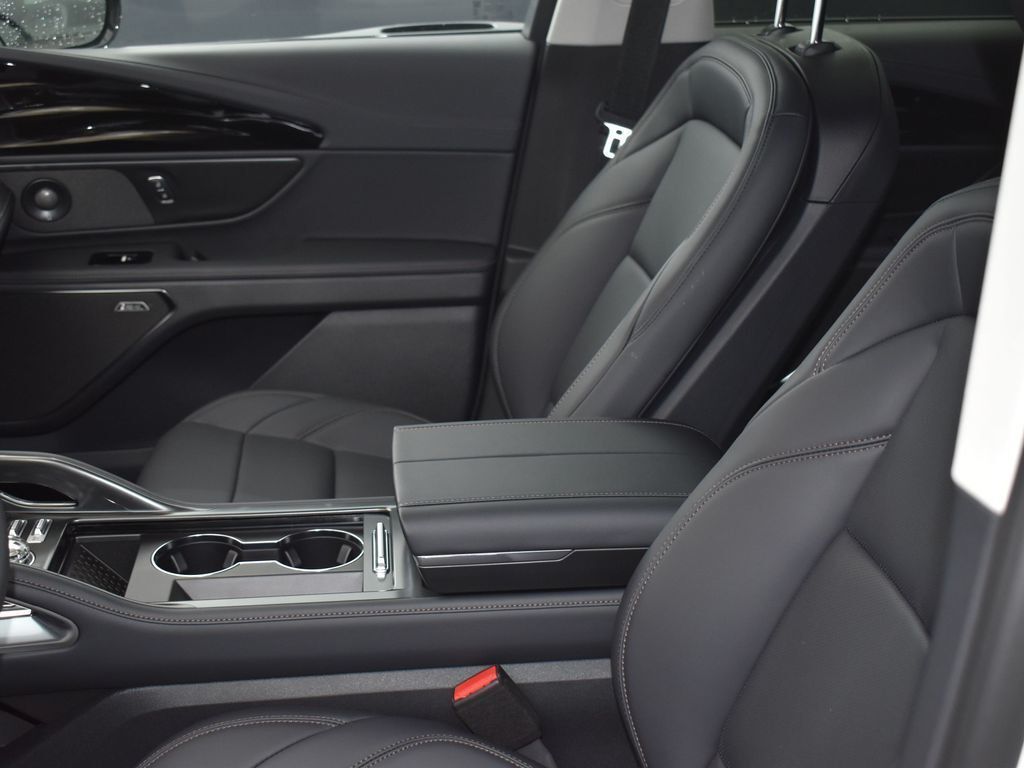 2026 Lincoln Nautilus Premiere - Photo 10