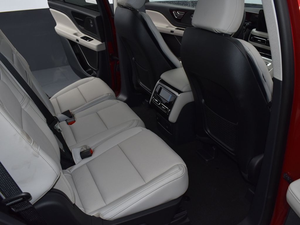2025 Lincoln Aviator Reserve - Photo 32